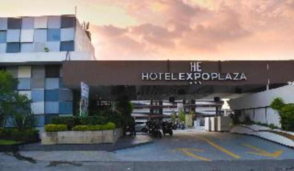 Hotel Portonovo Plaza Expo Zapopan Exterior foto