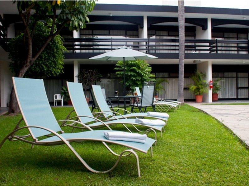 Hotel Portonovo Plaza Expo Zapopan Exterior foto