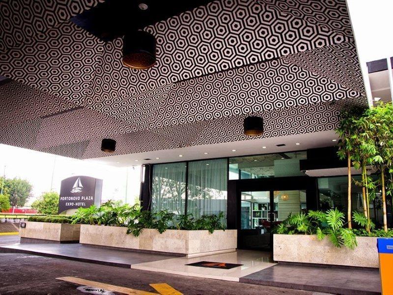 Hotel Portonovo Plaza Expo Zapopan Exterior foto