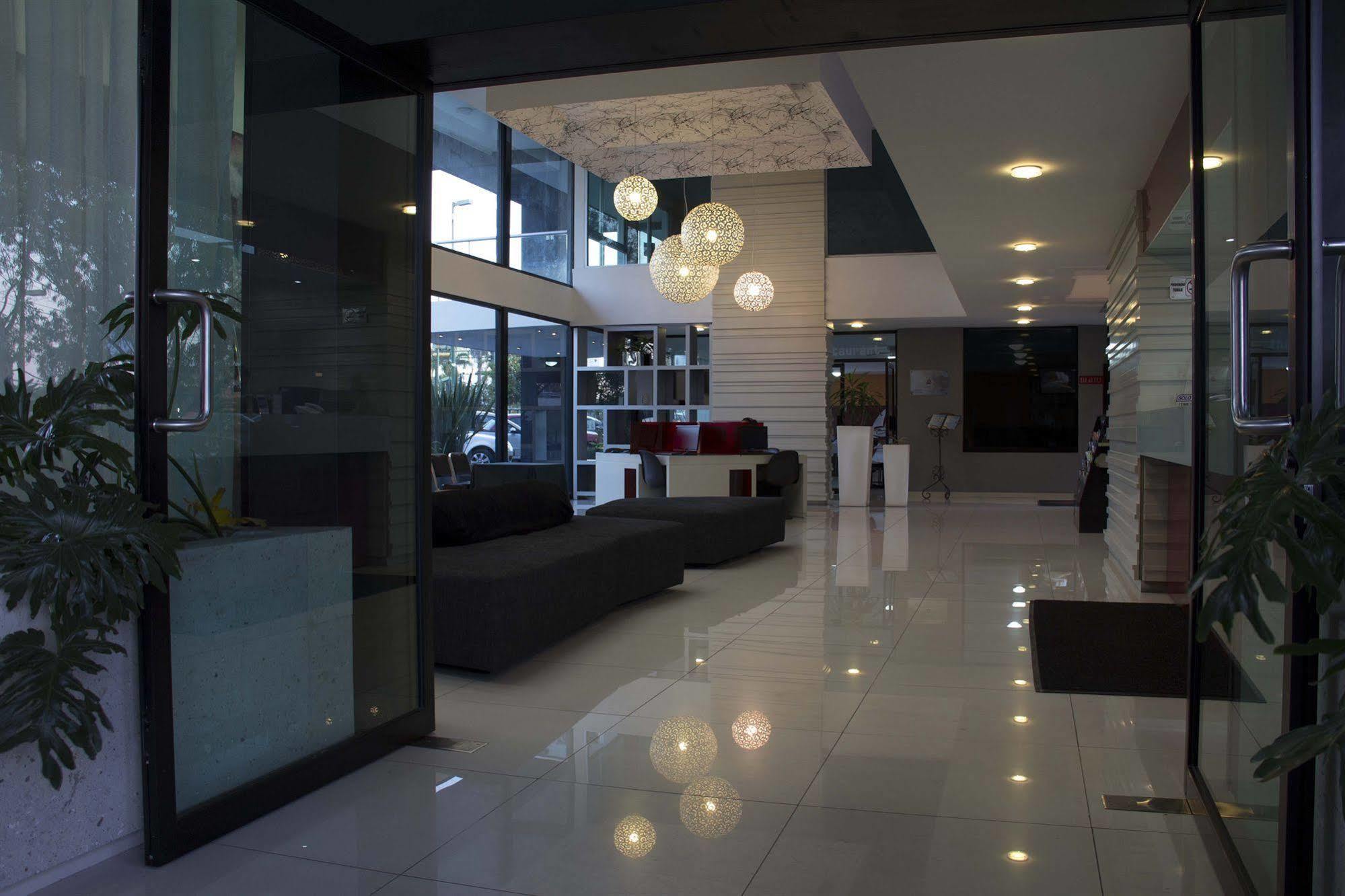 Hotel Portonovo Plaza Expo Zapopan Exterior foto